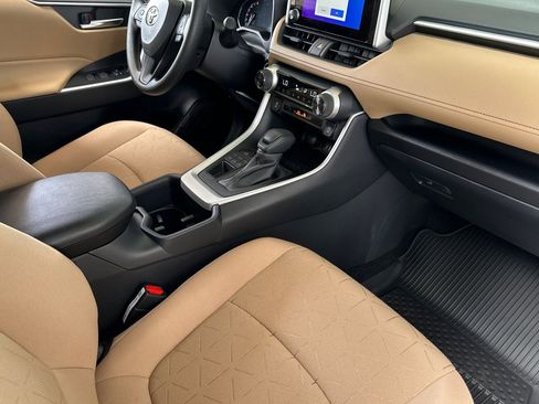 New 2025 Toyota RAV4 XLE image 19