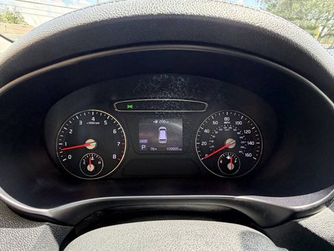 Used 2020 Kia Sorento FWD V6 image 23