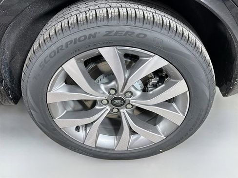 New 2026 Land Rover Discovery Sport Landmark AWD/4WD image 32