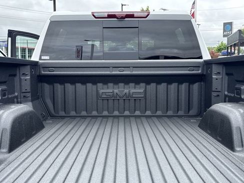 New 2026 GMC Sierra 1500 AT4 AWD/4WD image 10