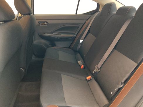 Used 2021 Nissan Versa SR w/ Convenience Package FWD image 18