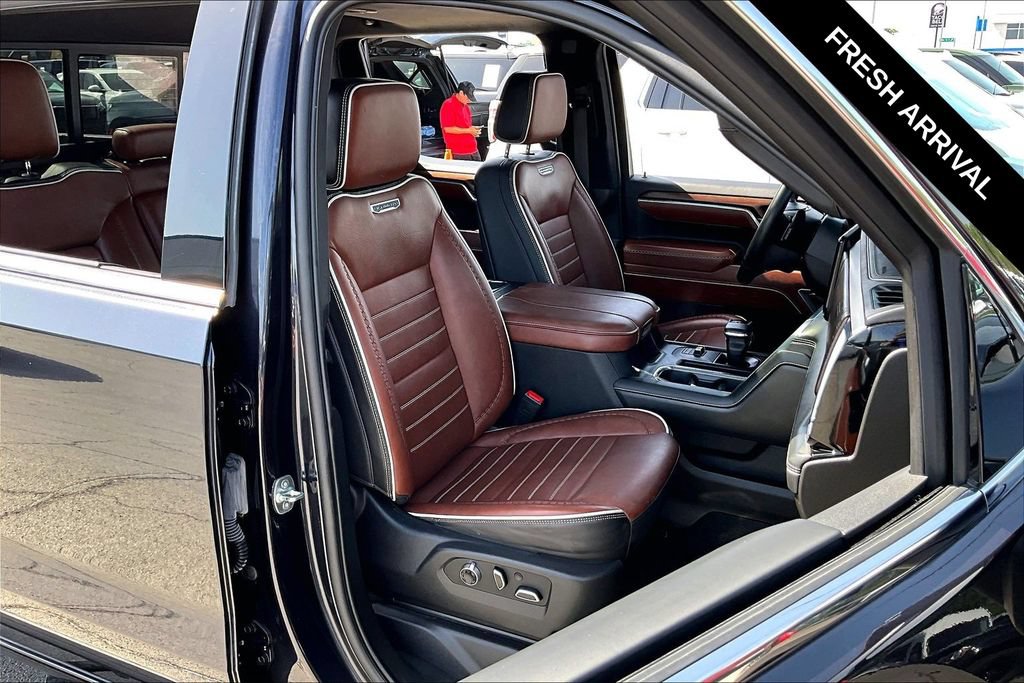 Used 2025 GMC Sierra 1500 Denali Ultimate AWD/4WD image 30