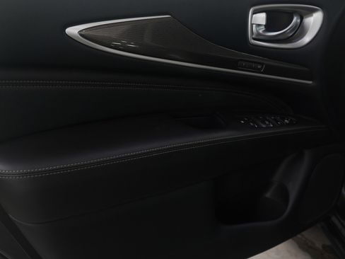 Used 2019 INFINITI QX60 Luxe w/ Essential Package image 24