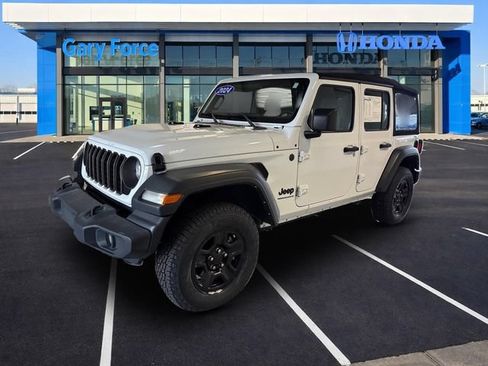 Used 2024 Jeep Wrangler Unlimited Sport AWD/4WD image 4