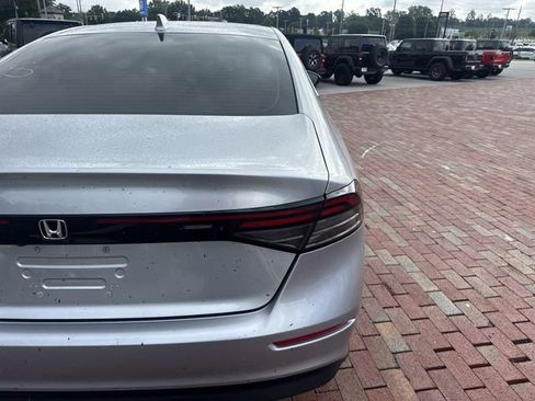 Used 2024 Honda Accord EX image 11