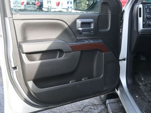 Used 2017 GMC Sierra 1500 SLE w/ SLE Value Package image 20