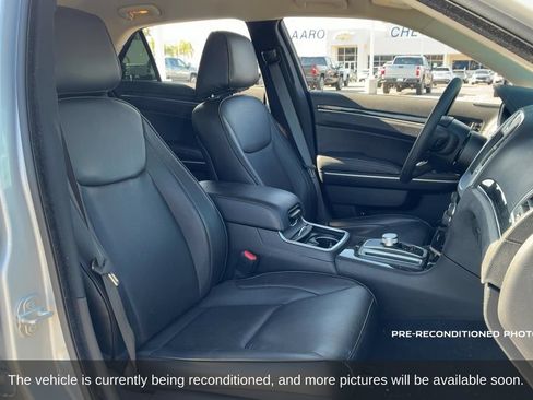 Used 2023 Chrysler 300 Touring L w/ Safetytec Plus Group RWD image 15