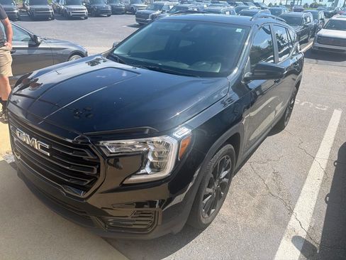 Used 2023 GMC Terrain SLE w/ Driver Convenience Package FWD image 1