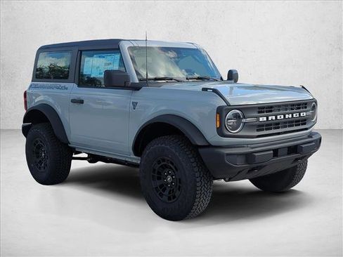 New 2026 Ford Bronco 2-Door w/ Sasquatch Package AWD/4WD image 7