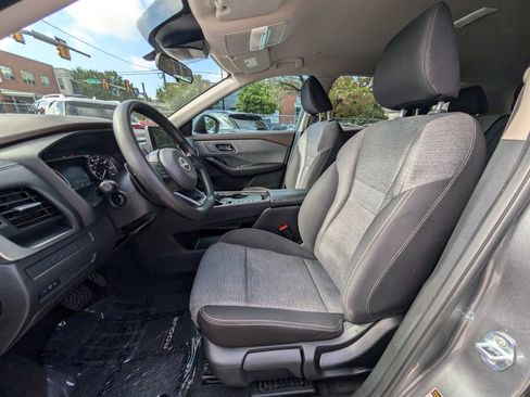 Used 2022 Nissan Rogue S FWD image 15
