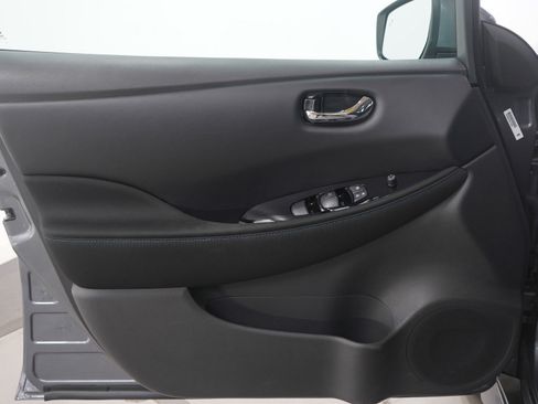 Used 2024 Nissan Leaf SV Plus image 21