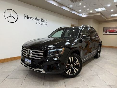 Certified 2025 Mercedes-Benz GLB 250 image 1