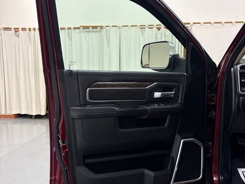 Used 2020 RAM 2500 Laramie RWD image 16