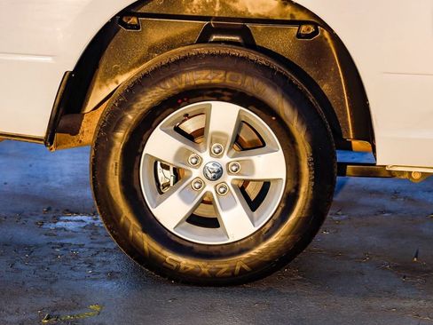 Used 2024 RAM 1500 Classic SLT image 11