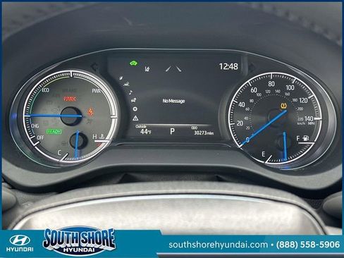 Used 2023 Toyota Venza LE image 26