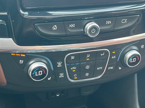 Used 2019 Chevrolet Traverse High Country AWD/4WD image 24