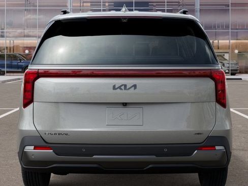 New 2027 Kia Carnival SX FWD image 14