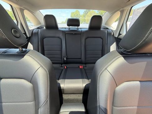 Used 2023 Volkswagen Jetta SE w/ Panoramic Sunroof Package FWD image 22