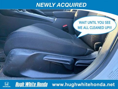 Used 2024 Honda Civic LX image 9