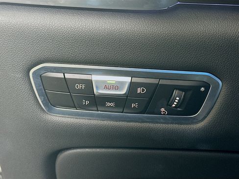 Used 2023 BMW X5 sDrive40i w/ Parking Assistance Package image 17