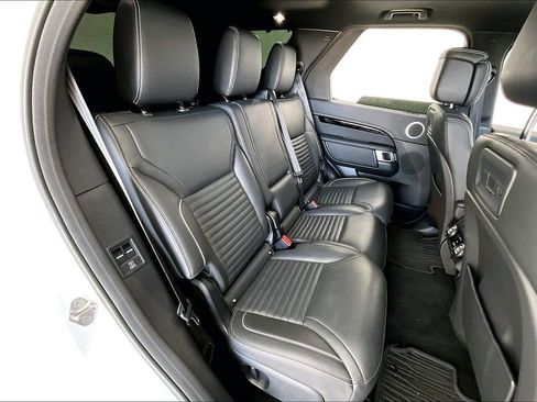 Used 2023 Land Rover Discovery S R-Dynamic image 35