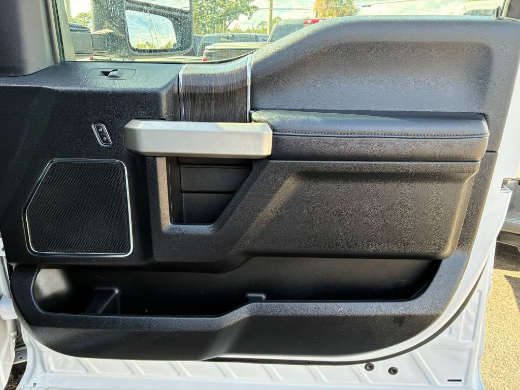 Used 2021 Ford F250 Lariat w/ Lariat Value Package AWD/4WD image 17