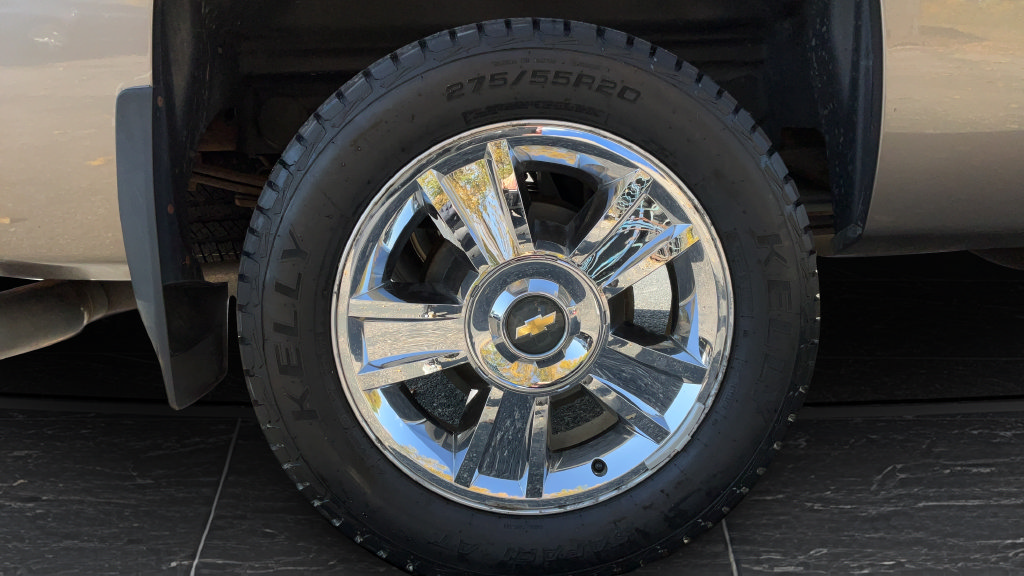 Used 2012 Chevrolet Silverado 1500 LTZ w/ LPO, Deluxe Chrome Package AWD/4WD image 37
