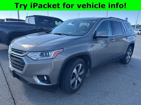Used 2019 Chevrolet Traverse LT w/ LT Premium Package AWD/4WD image 1