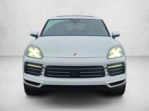 Used 2019 Porsche Cayenne E-Hybrid image 2