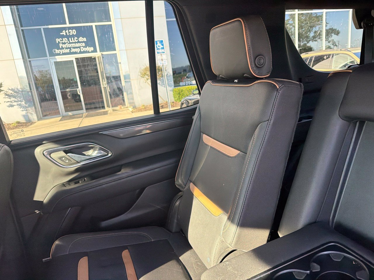 Used 2023 GMC Yukon AT4 w/ Technology Package AWD/4WD image 21