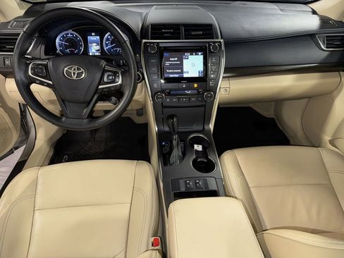 Used 2016 Toyota Camry XLE image 15