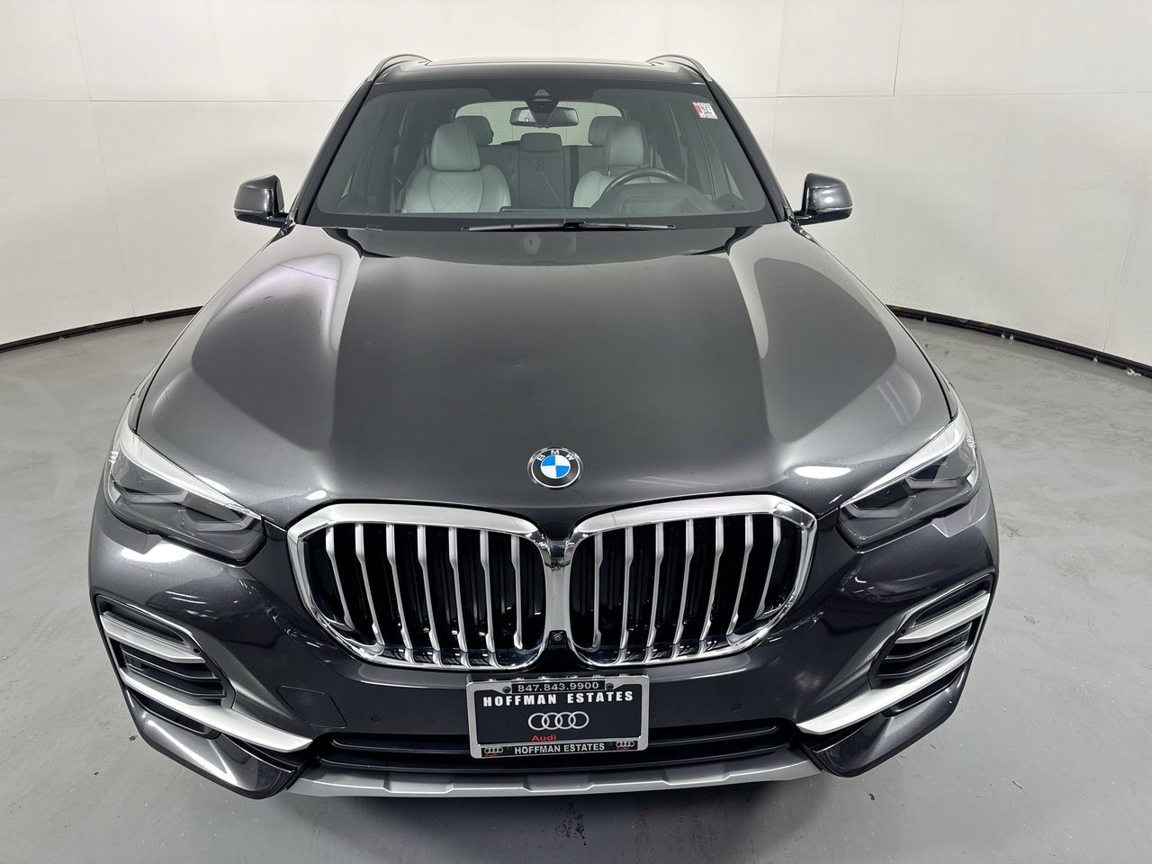Used 2023 BMW X5 xDrive40i w/ Premium Package AWD/4WD image 3