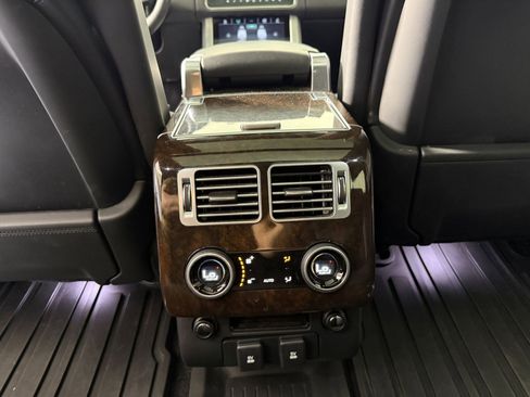 Used 2021 Land Rover Range Rover P525 Westminster Edition LWB image 23