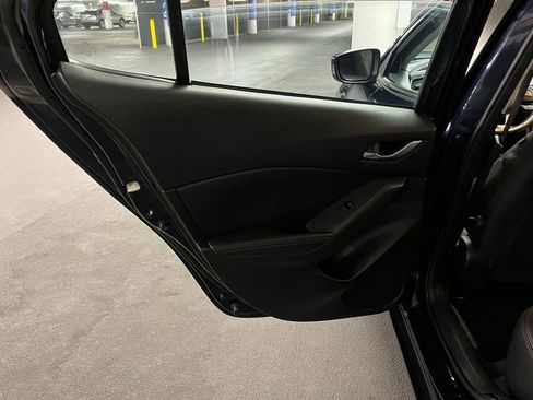 Used 2014 MAZDA MAZDA3 s Grand Touring image 17