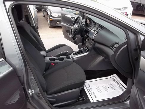 Used 2019 Nissan Sentra S FWD image 10