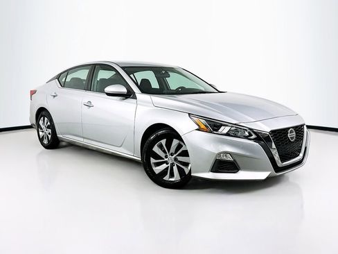 Used 2020 Nissan Altima 2.5 S FWD image 1