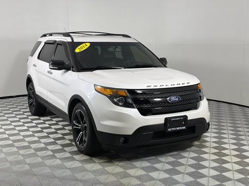 Used 2014 Ford Explorer Sport w/ Equipment Group 401A AWD/4WD image 3