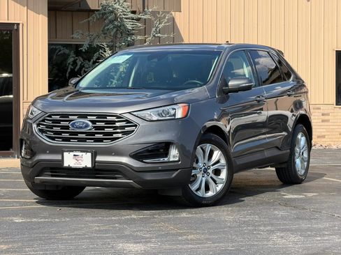 Used 2022 Ford Edge Titanium AWD/4WD image 2