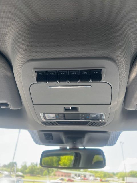 Used 2023 Ford F250 Lariat w/ Lariat Ultimate Package AWD/4WD image 23