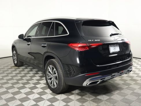 Certified 2025 Mercedes-Benz GLC 300 image 7