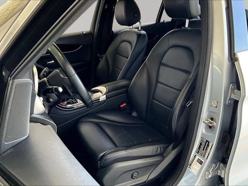 Used 2022 Mercedes-Benz GLC 300 image 20