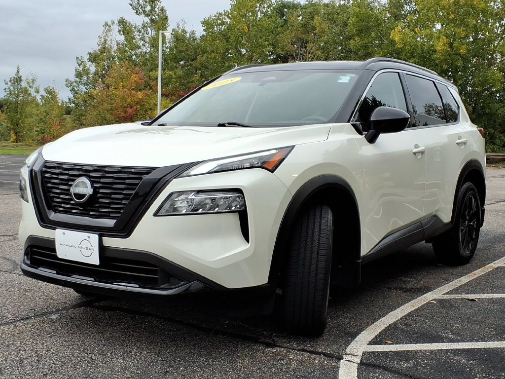 Certified 2023 Nissan Rogue SV w/ SV Premium B Package AWD/4WD image 6