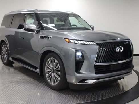 New 2026 INFINITI QX80 Luxe RWD image 9