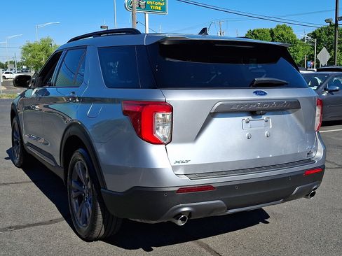 Certified 2023 Ford Explorer XLT w/ Equipment Group 202A AWD/4WD image 4