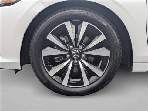 Certified 2024 Honda Civic EX-L image 24