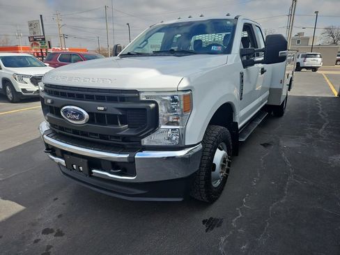Used 2020 Ford F350 XL w/ Power Equipment Group image 9
