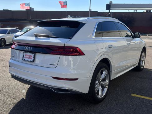 Used 2022 Audi Q8 Premium Plus image 6
