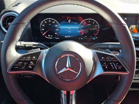 Used 2026 Mercedes-Benz GLA 250 4MATIC image 19