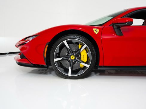 Used 2023 Ferrari SF90 Stradale image 10