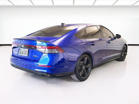 Used 2024 Honda Accord Sport image 4